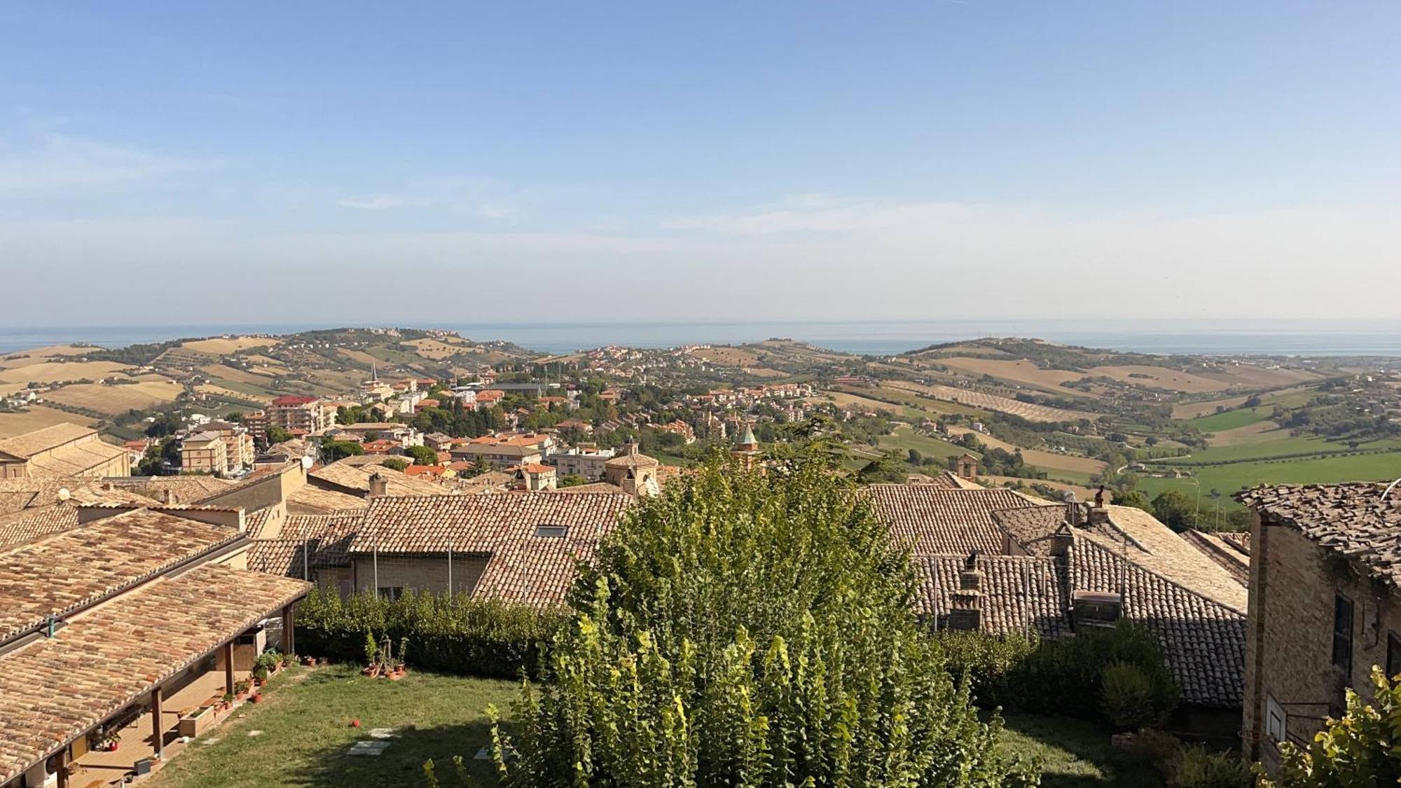 Palazzo Capparucci - Dimora Storica Hotell Fermo Exteriör bild