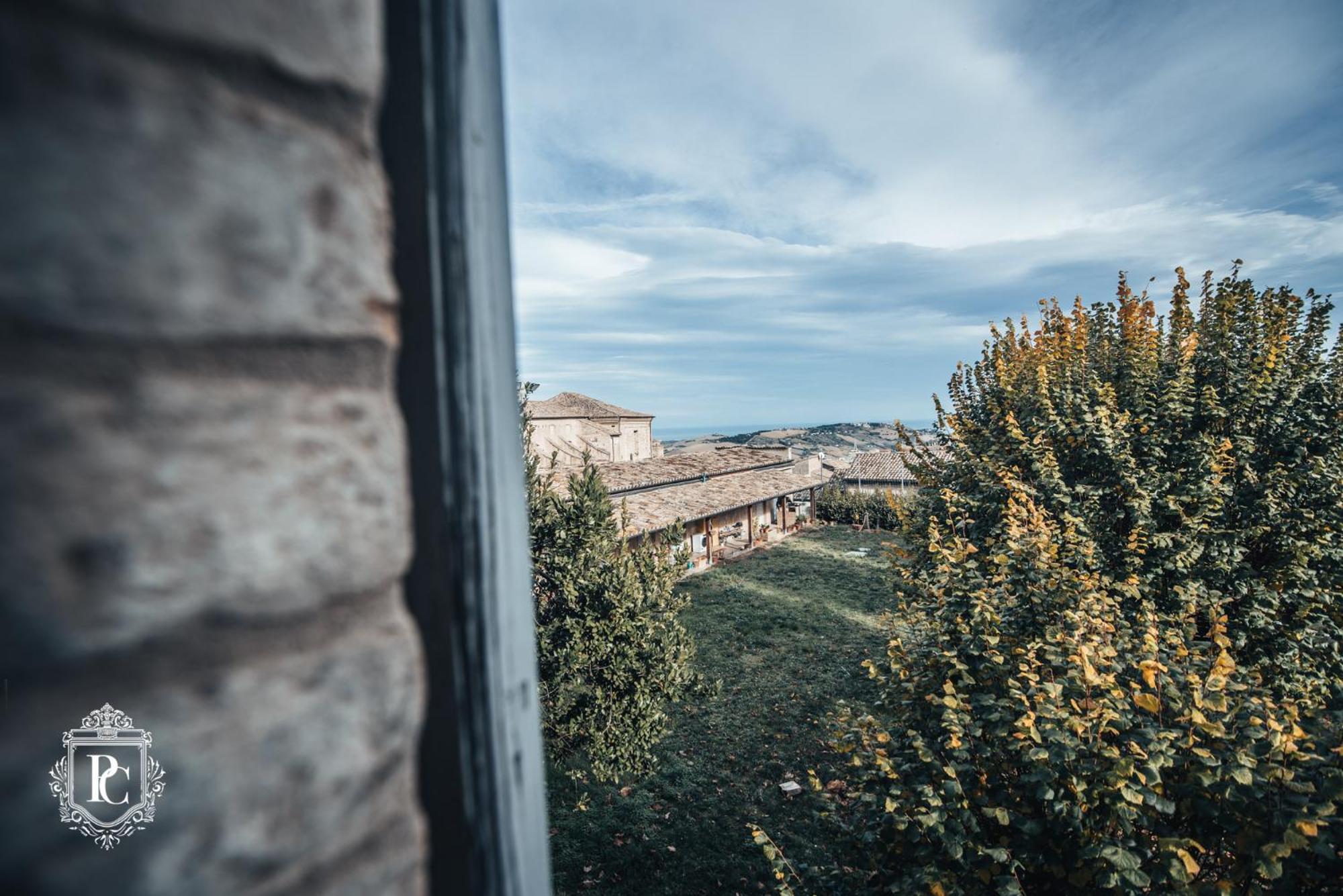 Palazzo Capparucci - Dimora Storica Hotell Fermo Exteriör bild