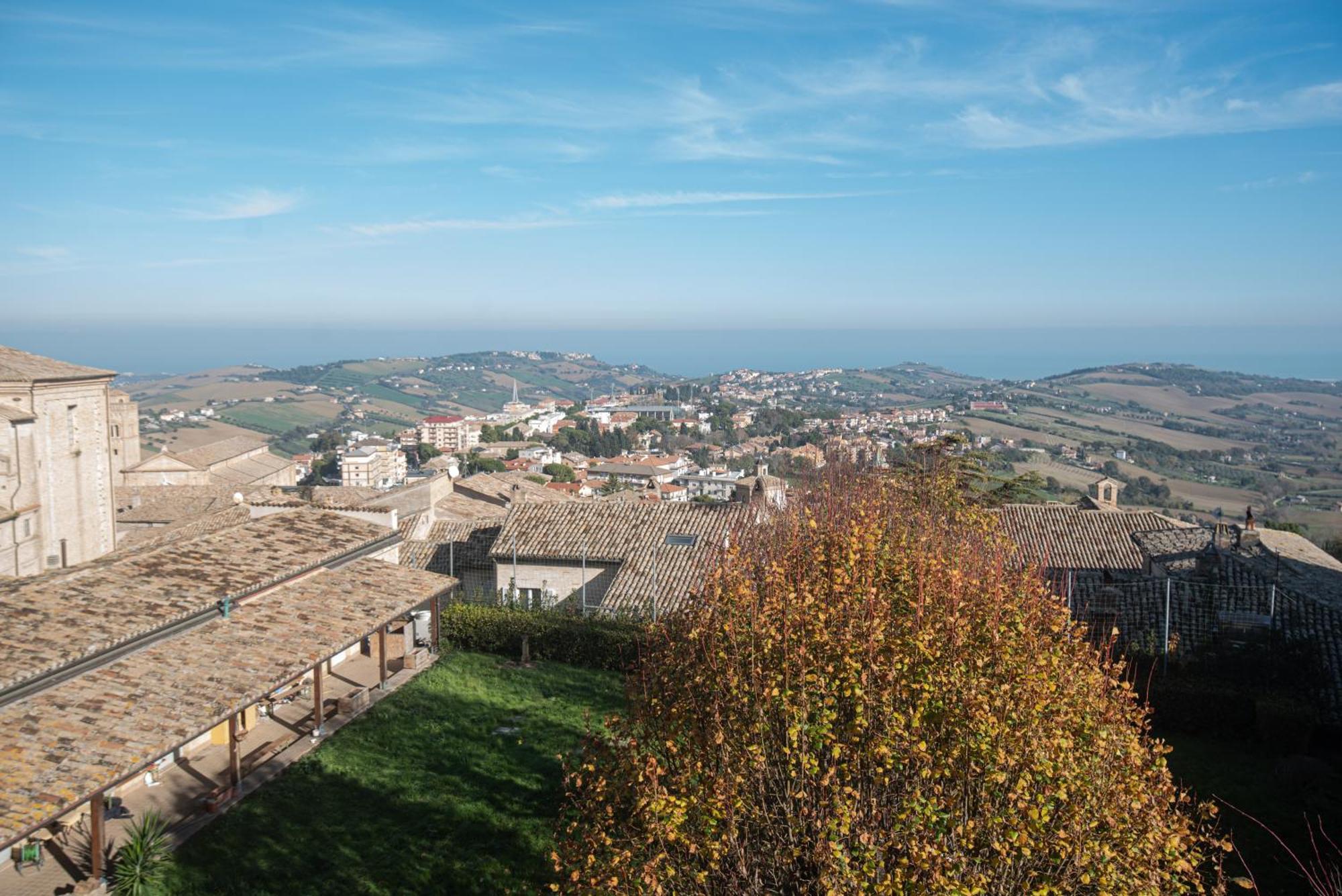 Palazzo Capparucci - Dimora Storica Hotell Fermo Exteriör bild