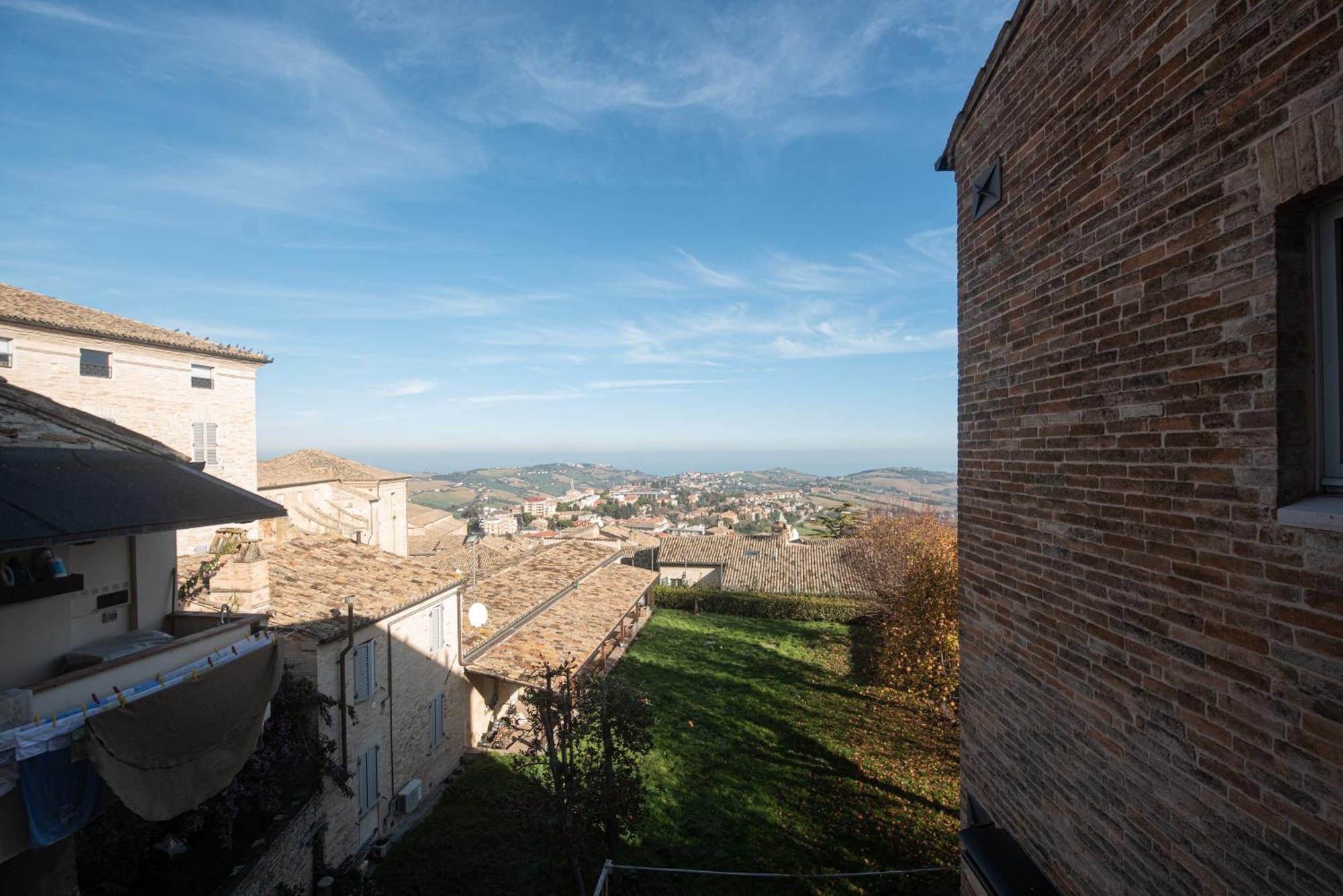 Palazzo Capparucci - Dimora Storica Hotell Fermo Exteriör bild